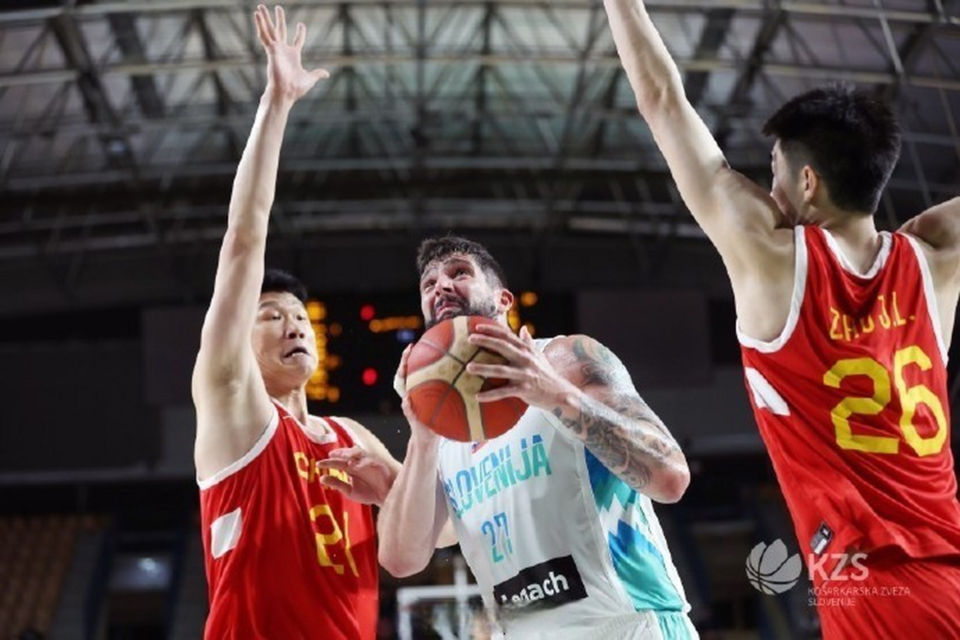 关于CBA常规赛倒计时；罗马转会期伤情更新；细节引发关注；信心回归；轮换策略成焦点的信息