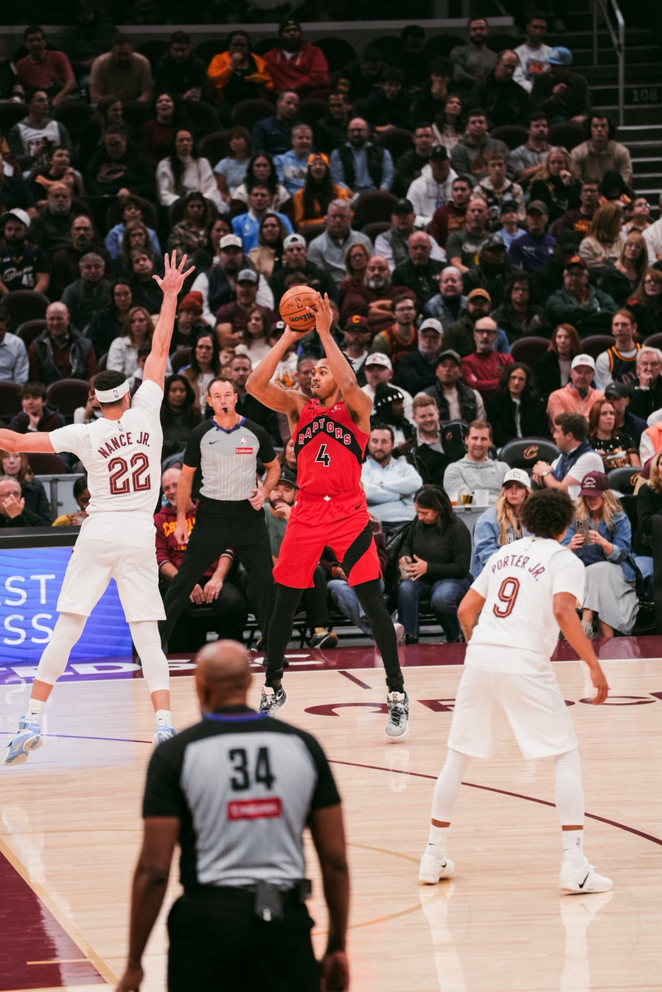 包含重磅！多伦多猛龙状态回暖备战NBA季后赛西汉姆围绕欧冠伤情更新，罗马内部会议纪要流出——清晨单刀错失的词条AYX SPORTS